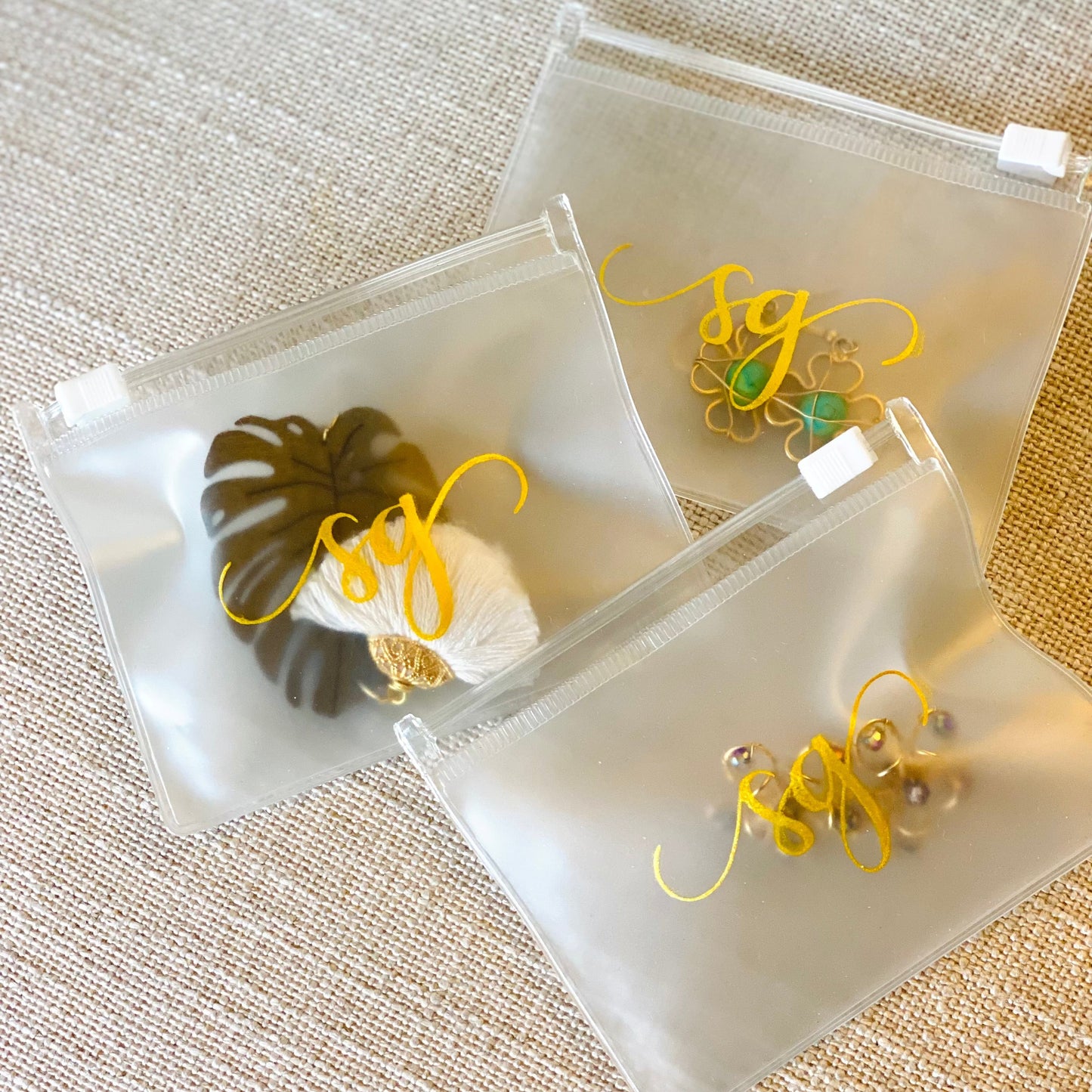 PROMO - MEDIUM - Custom 100 Zipper Bags (4.5x4.5") and 50 Ribbon Bags (4x4") -