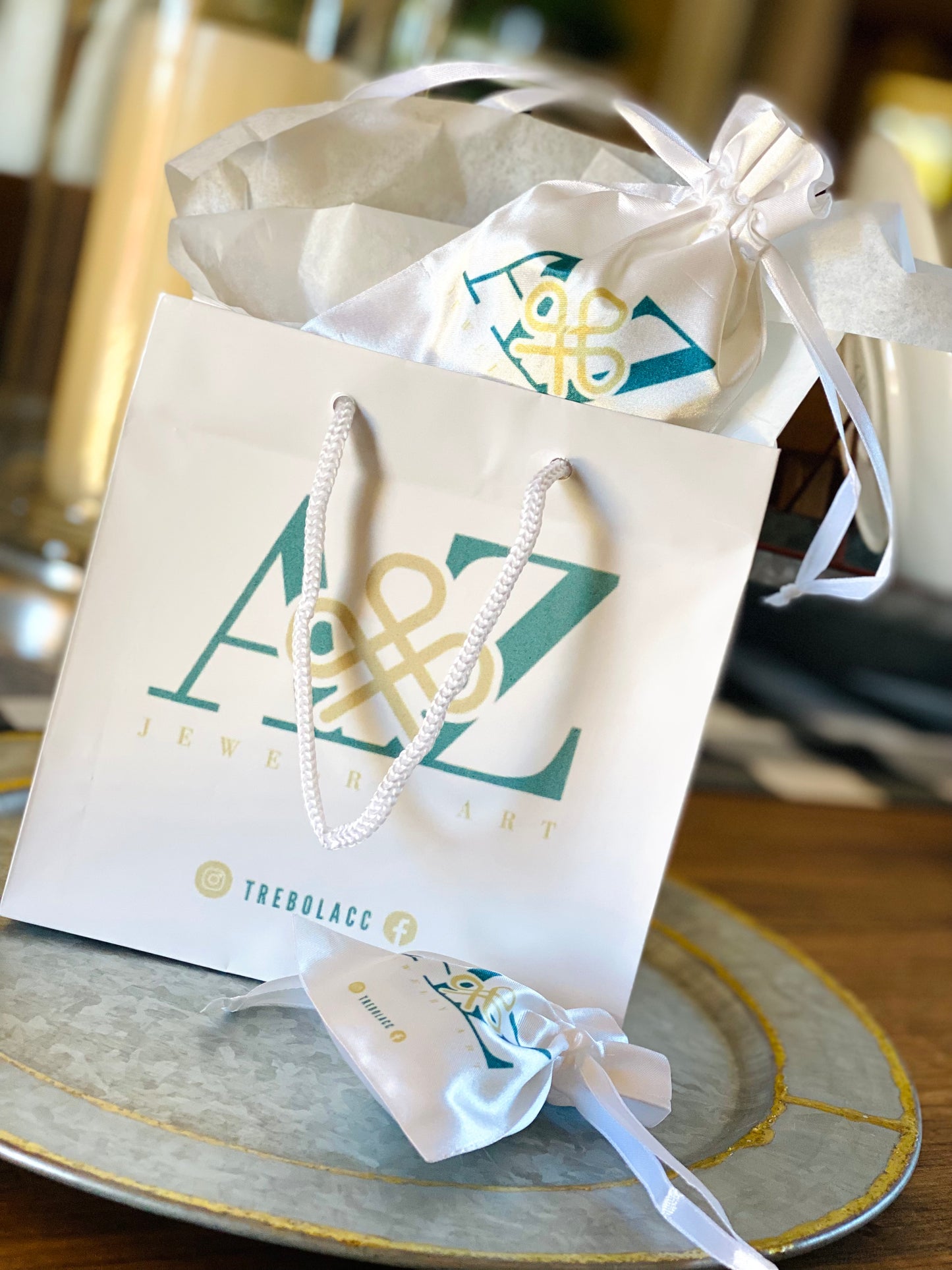 Custom White Glossy Shopping bags - Pack of 25
