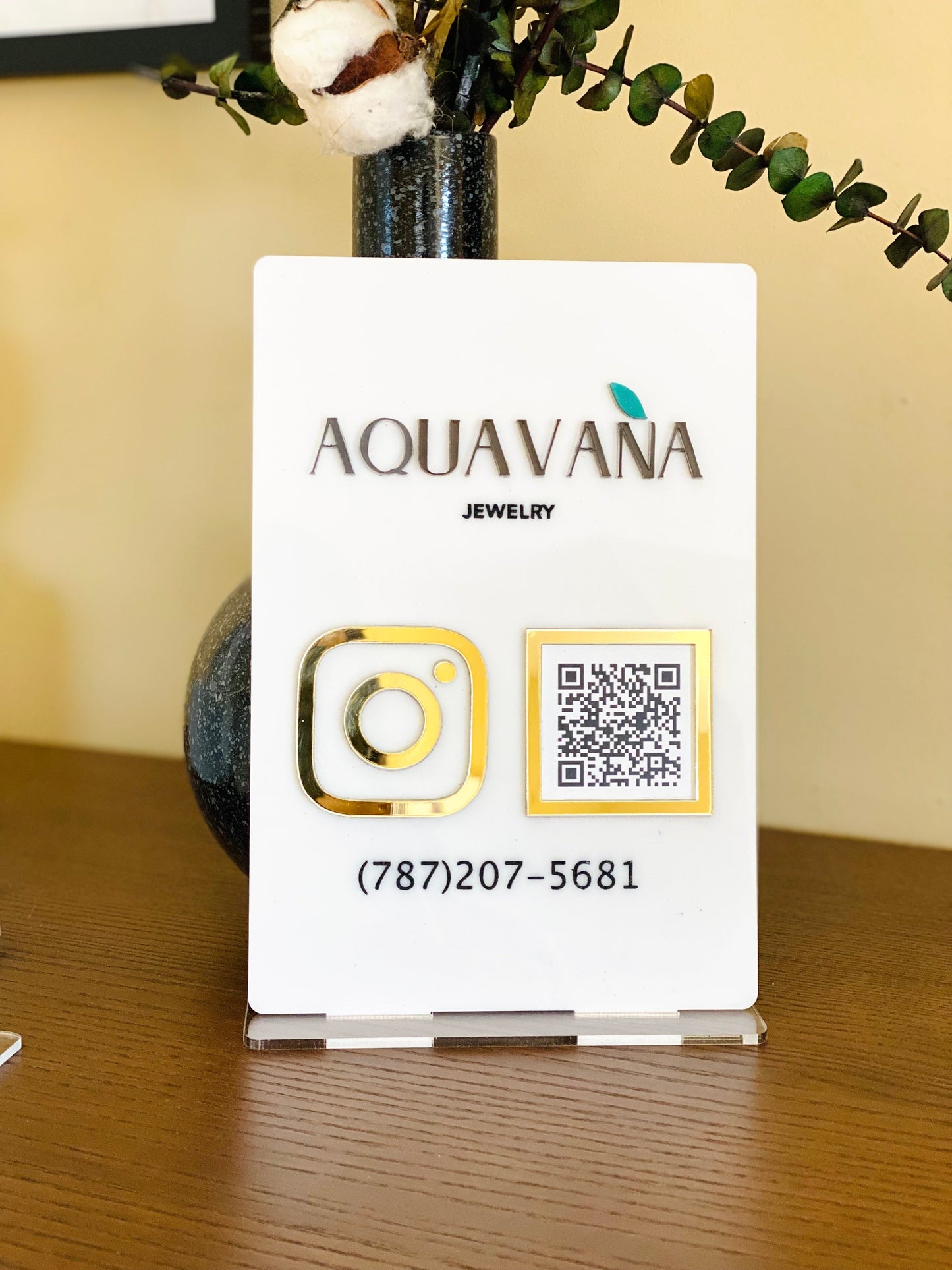 QR 1 Social Media Sign