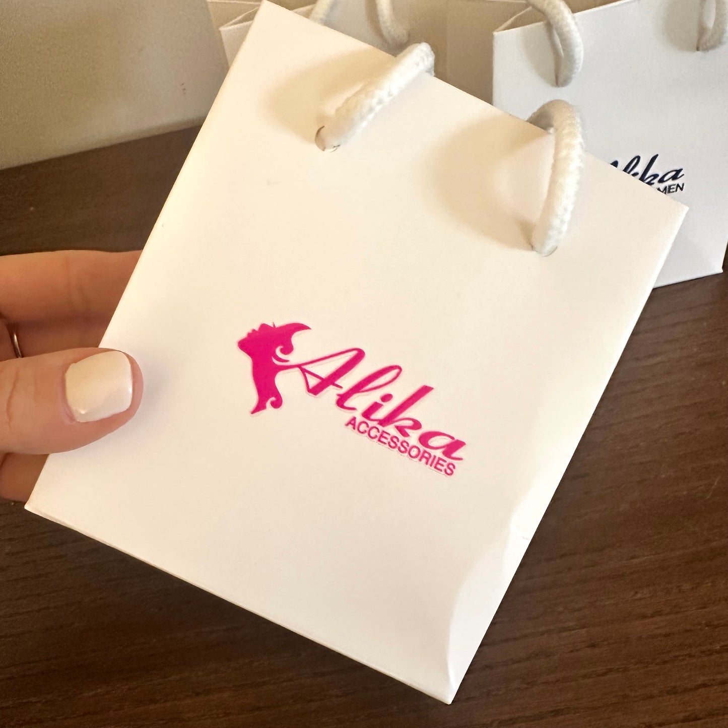 50/100/150 Mini Bolsas de Papel para Regalo con Asas y Etiquetas – Blancas
