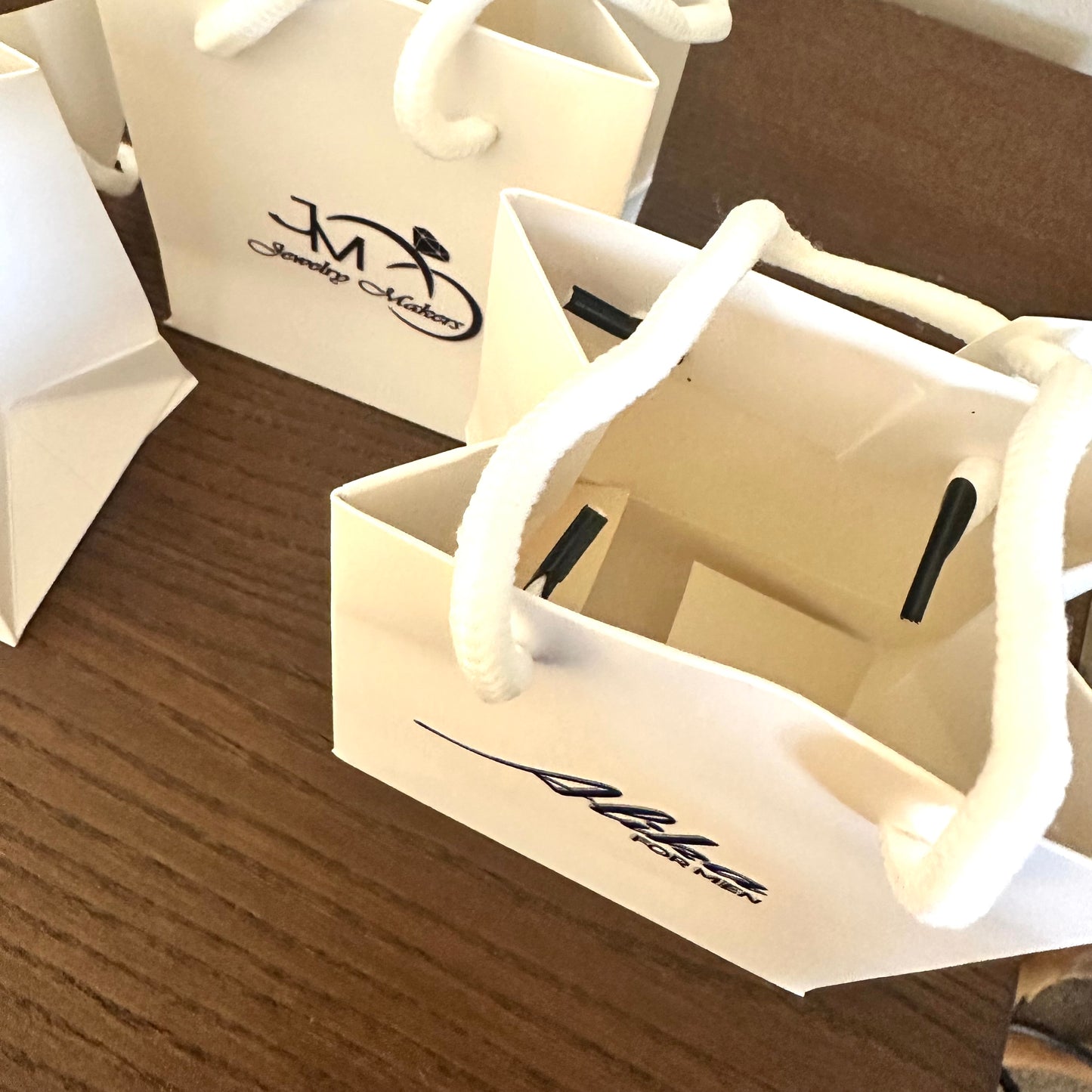 50/100/150 Mini Bolsas de Papel para Regalo con Asas y Etiquetas – Blancas