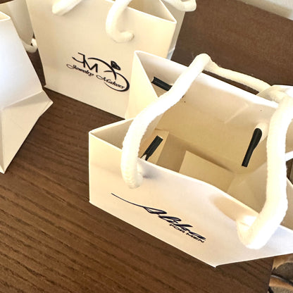 50/100/150 Mini Bolsas de Papel para Regalo con Asas y Etiquetas – Blancas